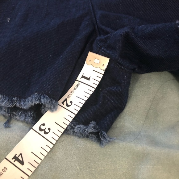 ARITZIA Wilfred Free SAGE SHORT- DARK INDIGO - Picture 4 of 6